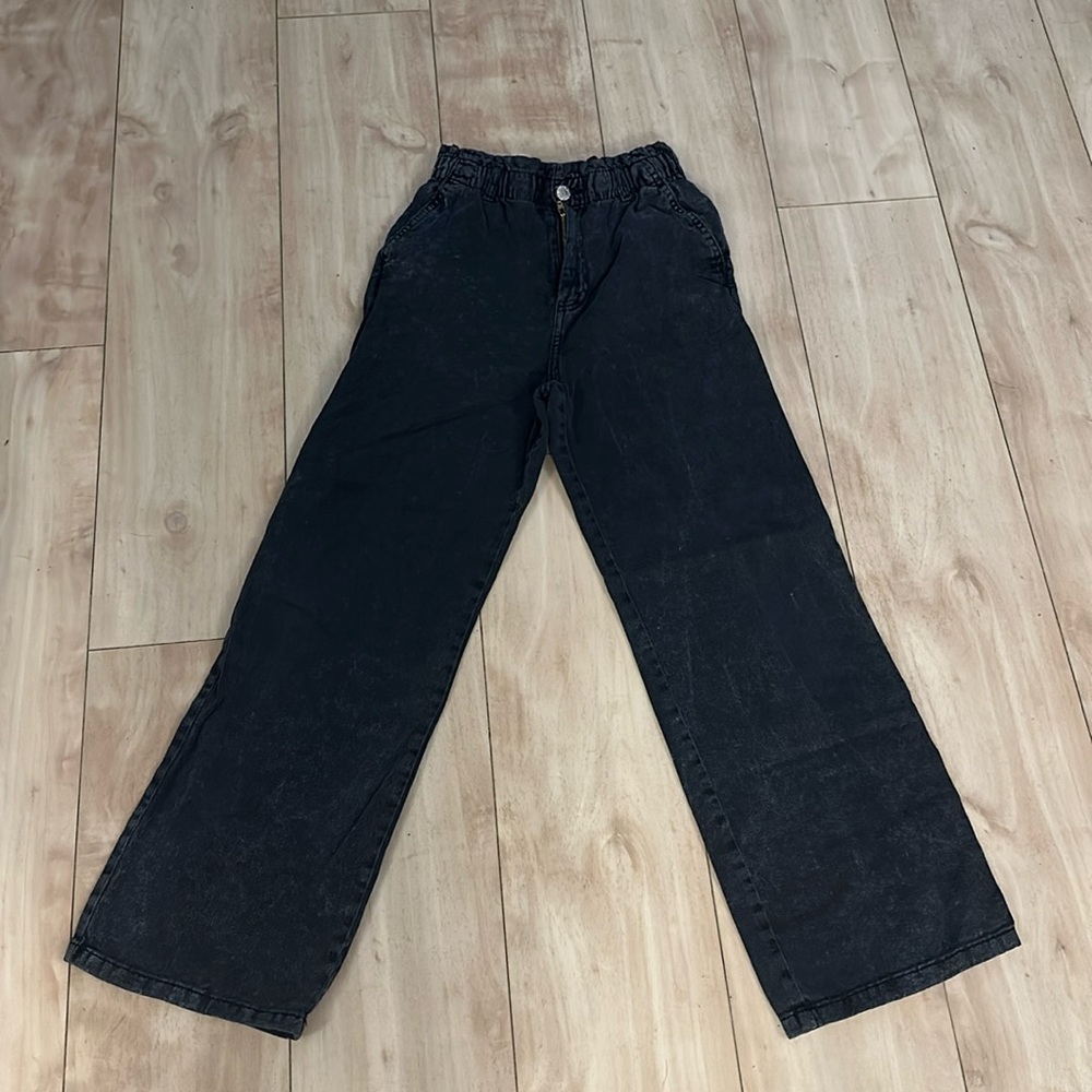 Girls size 14 Wide Leg Pants distressed Black CUTE!!! 🖤 EUC! H&M